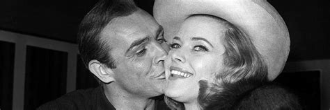 Sean Connery James Bond Actor Dies Aged 90 Bbc News