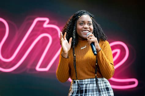 On The Hypnotic Room 25 Noname Comes Of Age The New Yorker