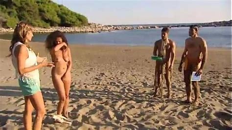 L Isola Di Adamo Ed Eva Daniela Vantaggiato E Daniela Quaglia Nude Le Foto Hot Melty