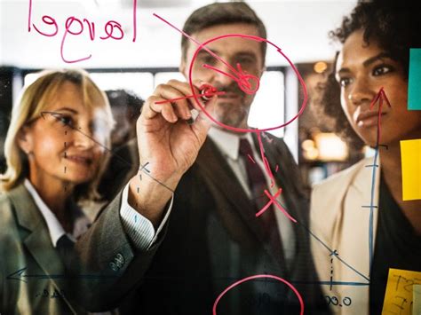 As a result, the promotion business increased by seven percent to 78,650 commitments, while the volume declined by 12.7 percent. Mikrodarlehen - NRW/EU Mikrodarlehen - zuschuesse