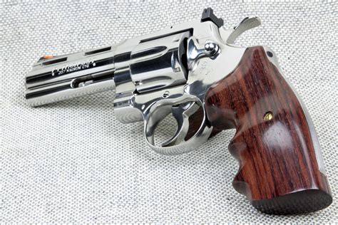 Colt Python Revolver Grips
