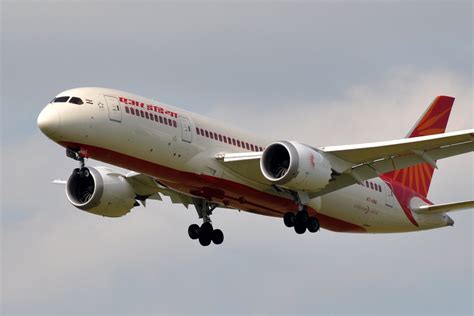Flying with air india is really good value for money. Air India Dreamliner flight #AI20 returned to Delhi after ...