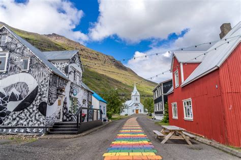 9 Best Small Towns In Iceland That No Visitor Should Miss