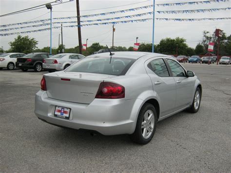 For models of the dodge avenger in 2012 were used the following colors in the color of body: Used 2012 Dodge Avenger SXT for Sale - Chacon Autos