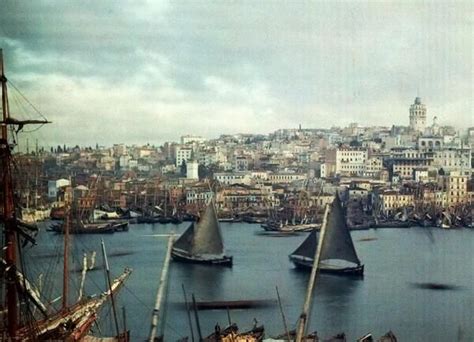 Fetih ordumuzun i̇stanbul 'a girişi, yani 6 ekim 1923 tarihi, i̇stanbul'un kurtuluş u sayılır, kutlanmaya. (Golden Horn) Haliç... Istanbul, 1923. by:Jules Gervais ...