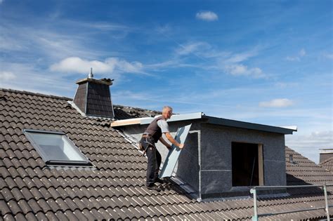Darüber hinaus fallen unter umständen zusätzliche aufwendungen für eine dämmung oder eine neue dachentwässerung an. Dachgaube Kosten aufgeschlüsselt - Preise für das neue Dach