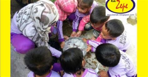 Kobaran yang hangat dan seru dari api unggun akan memberikan rasa relaks bagi semua orang di sekitarnya. Gambar Api Air Dan Udara - Gambar C