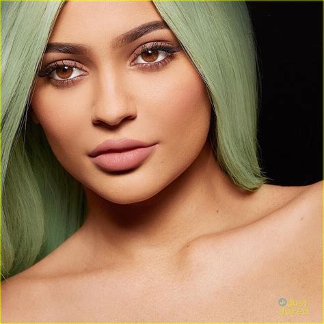 Kylie Jenner Hints At A Full Makeup Line And We Want It Now Photo