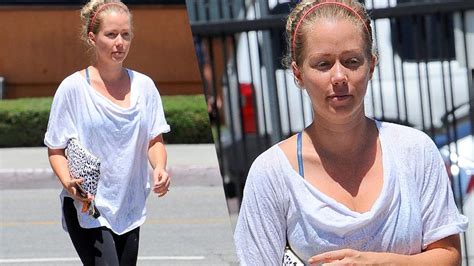 Clear Mind And Face Kendra Wilkinson Out In La With No Makeup 8 Photos Of Reality Star