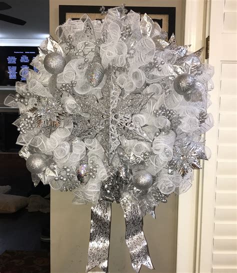 Winter Wonderland Christmas Wreath White Deco Mesh With Silver