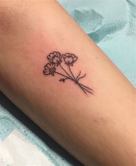 Our website provides the visitors with some great small flower tattoo designs. Floral small arm tattoo flower bunch buttercups | Tatoeage ...