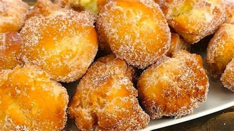 Beignets aux pommes gonflés et rapides Haitian Food Recipes Sicilian