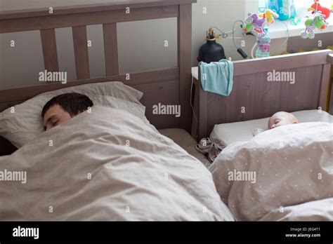 Schlafende Menschen Fotos Und Bildmaterial In Hoher Auflösung Alamy