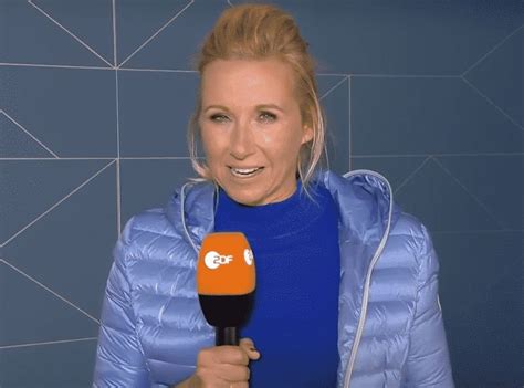 Nächster anzüglicher auftritt und wieder bussis für kiwi. Letzter Live-Fernsehgarten mit Andrea Kiewel am 29.09. im ...