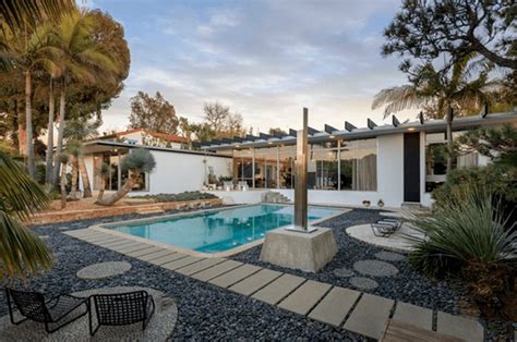 Oscar Niemeyers Only Us House Is On The Market