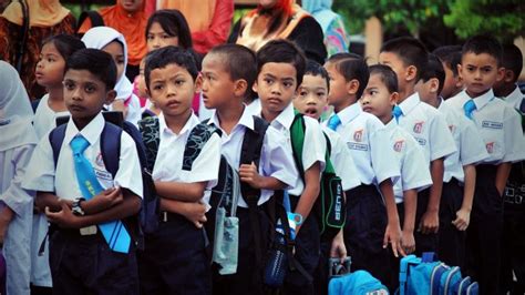 Kementerian pendidikan malaysia (kpm) memperkenalkan sistem aplikasi permohonan pendaftaran murid tahun 1 bagi memudahkan ibu bapa serta penjaga bagi membuat pendaftaran anak mereka dimana sahaja. Pendaftaran Online Murid Tahun 1 Bagi Sesi Ambilan 2018-2019