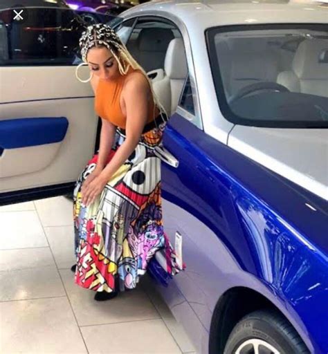 Khanyi Mbau Adds A Rolls Royce To Her Car Collection Mzansi27