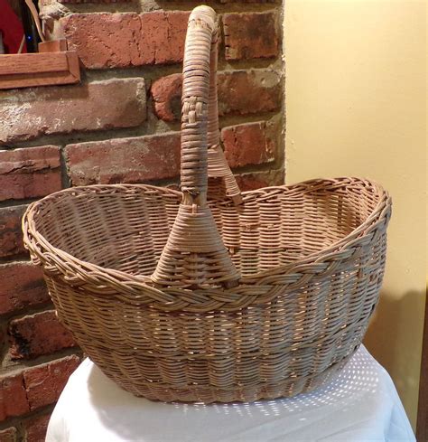 Rustic gathering basket, wicker handled basket, primitive basket, Oval Basket, French basket ...