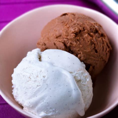 I was fortunate to find a recipe online for vanilla, and adapted it to suit my craving. Best Low Fat Ice Cream Recipe : Keto Ice Cream Just 4 Ingredients - It's so good, you'd never ...