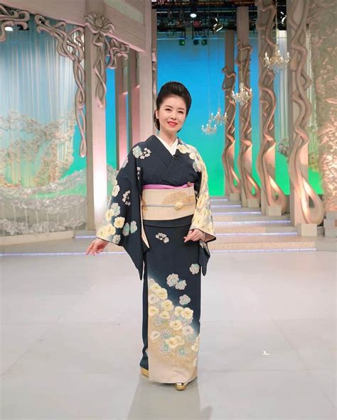 藤あや子さんのインスタグラム写真 藤あや子instagram「今夜 1900〜 Bs朝日『人生、歌がある』 中森明菜さん特集です