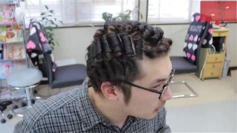 Pin By Saitaku On Men S Perm Rods Hair Rollers Mens Perm Hair