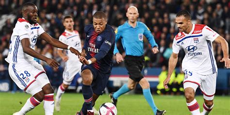 Rafraîchir live infos temps forts compos. PSG - Lyon : Sur quelle chaîne voir le match ? - Sport en ...