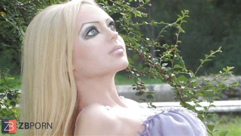 Valeria Lukyanova And Olga Dominika Oleynik Zb Porn