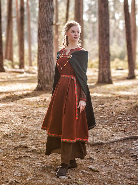 Viking Clothing Idunn Style Viking Dress Viking Clothing Medieval