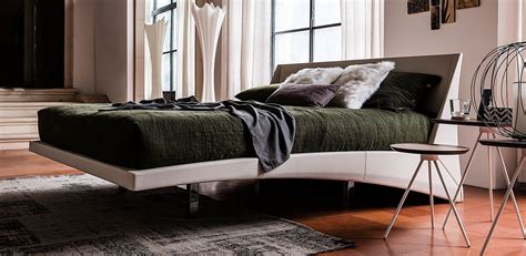 We're mixing luxury lifestyle and quality in a unique way bringing you great design. Cattelan Italia Dylan Bed | Leather | Bedroom Furniture ...
