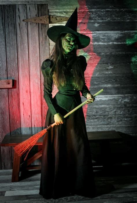 How To Do Wicked Witch Of The West Makeup Saubhaya Makeup