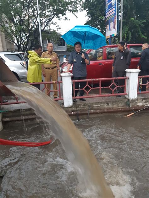 Kantor Gubernur Dikepung Banjir, HD Spontan Cek Booster Sungai Baung
