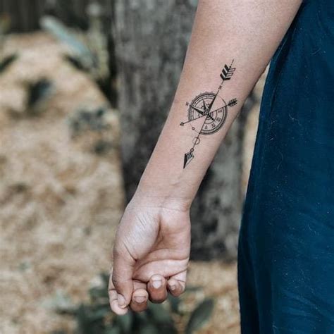 Compass Arrow Temporary Tattoo Easytatt™