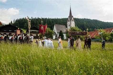 Wo ist fronleichnam ein gesetzlicher feiertag? 4. Juni: Fronleichnam