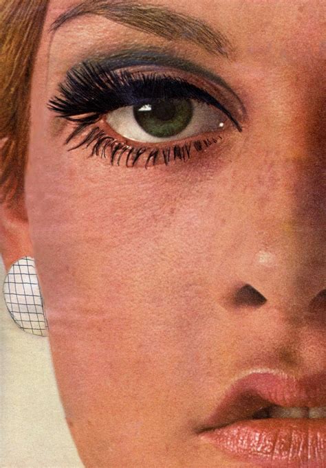 Close Up Of Twiggys Makeup ♥ Twiggy Makeup 1960s Makeup Retro