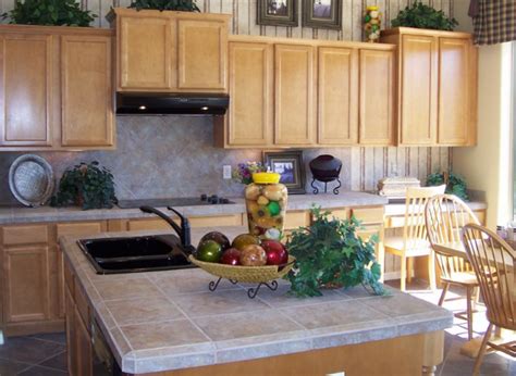 All the textures previews were loaded in low resolution. Custom Light Oak Cabinets and Kitchen Island with Tiled ...