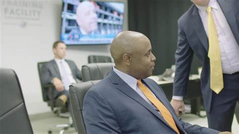 Nov 05, 2020 · as an aside: Video: Inside look at the Miami Dolphins' 2017 NFL Draft ...