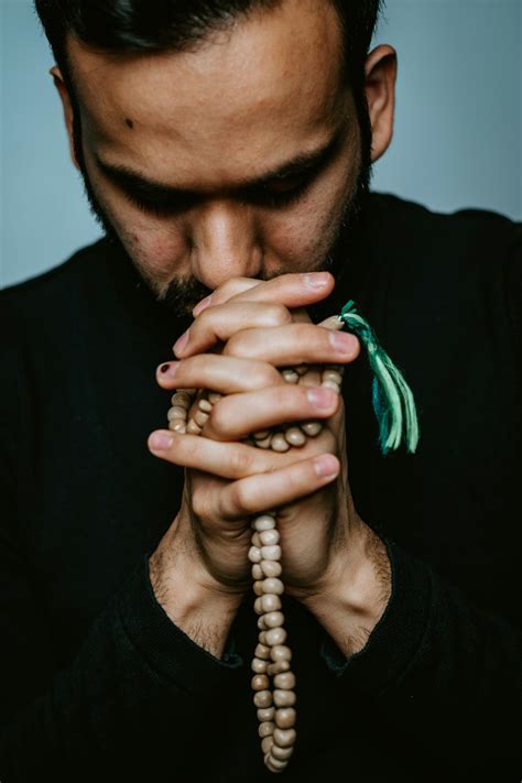 Praying Hand Pictures Download Free Images On Unsplash