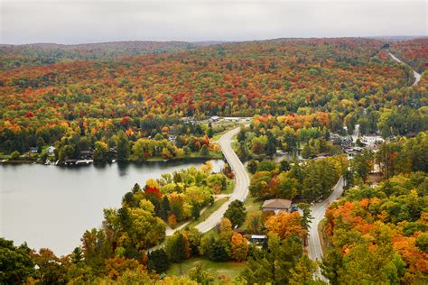 8 Top Spots To View Fall Colour In Ontarios Cottage