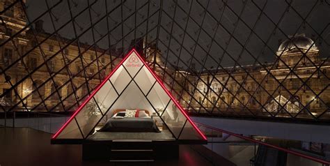 Airbnb Night At Series Offers Sleepover In Paris Louvre Museum