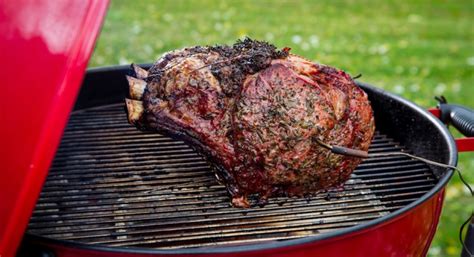 4 Easy Steps To Grilling A Holiday Rib Roast