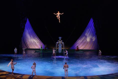 Cirque Du Soleils O A Wondrous Water World Daves Travel Corner