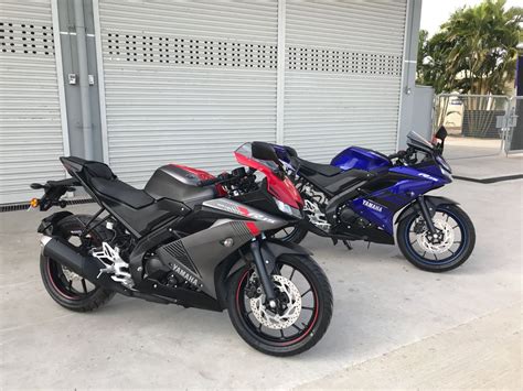 R15 v3 is a sportsbike, no doubt. R15V3 Racing Blue Images : R15 V3 BS6 Racing Blue New ...