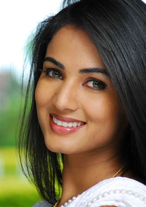 This video is very awesome for the youngster. Sonal Chauhan