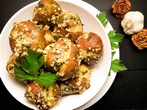 Place them in a large pot and cover with 1 inch of water. Garlic Butter Parsley Potatoes | A Sprinkling of Cayenne | Recipe | Parsley potatoes, Potatoes ...