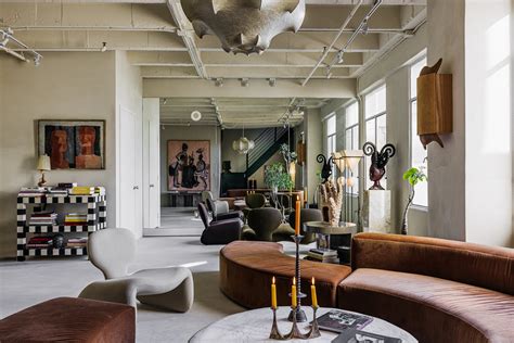 Photo 1 Of 8 In Solange Knowles Lists Her Longtime La Loft To The