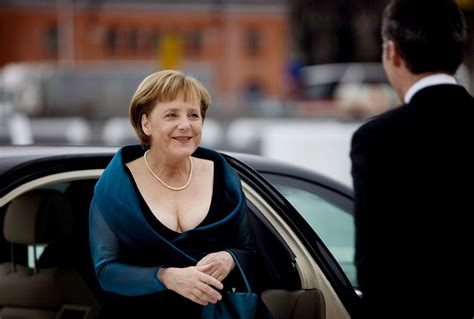 Modedesigner Kretschmer Hoffentlich Trägt Merkel Künftig Mehr