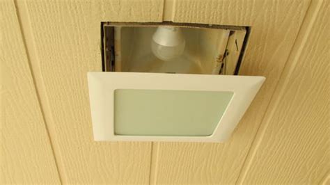 9 In White Recessed Ceiling Light Square Trim With Glass Albalite Lens