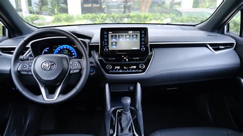Toyota corolla cross 2020 pricing, specs, features and pics on pakwheels. Review: 2021 Toyota Corolla Cross 1.8V Hybrid: price ...