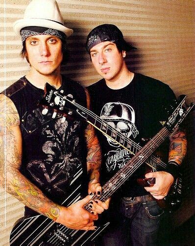 Synyster Gates And Zacky Vengeance Synyster Gates Cute Celebrities