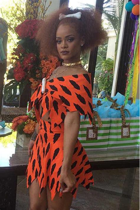 How To Dress Like Rihanna For Halloween Sengers Blog